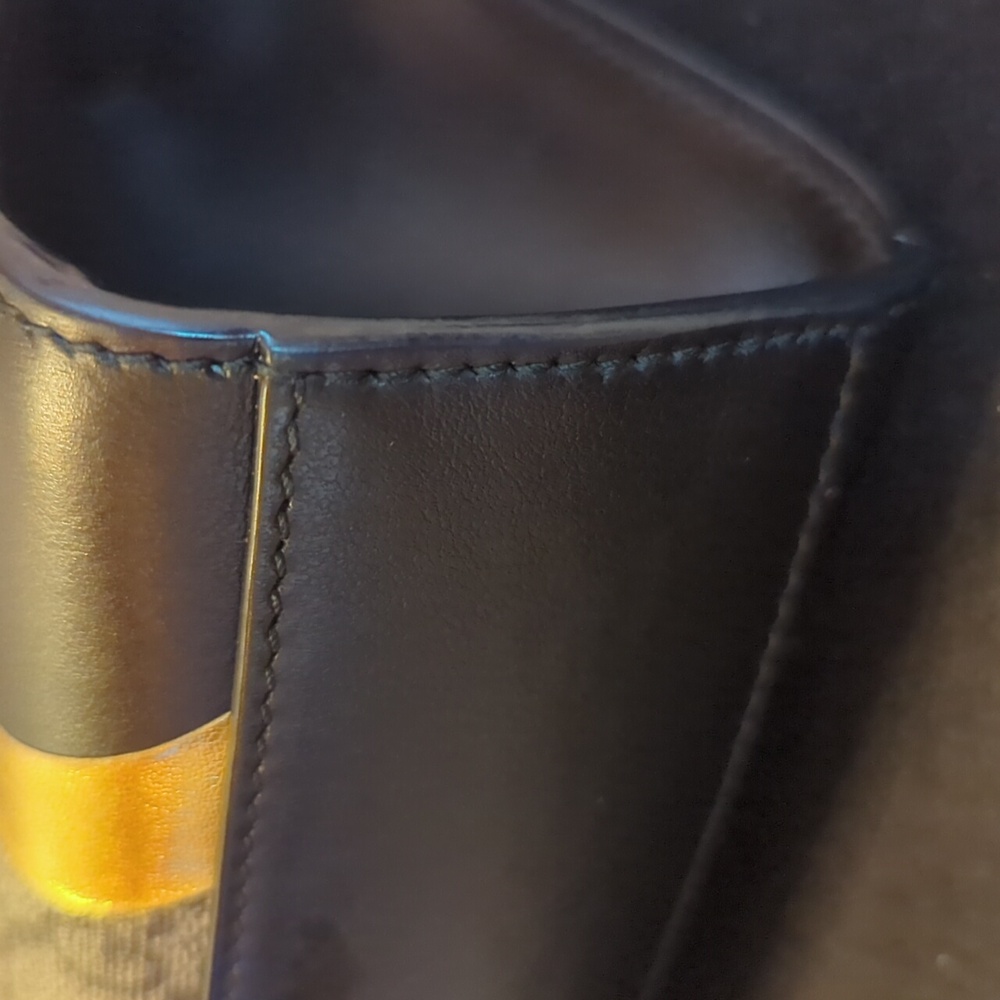 Gucci Pad Lock GG Supreme - Picture 5 of 13